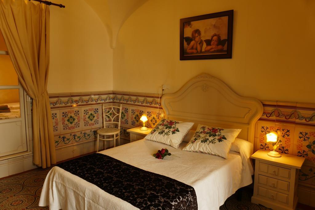 Alojamientos Turisticos Biarritz Fuenteheridos Room photo